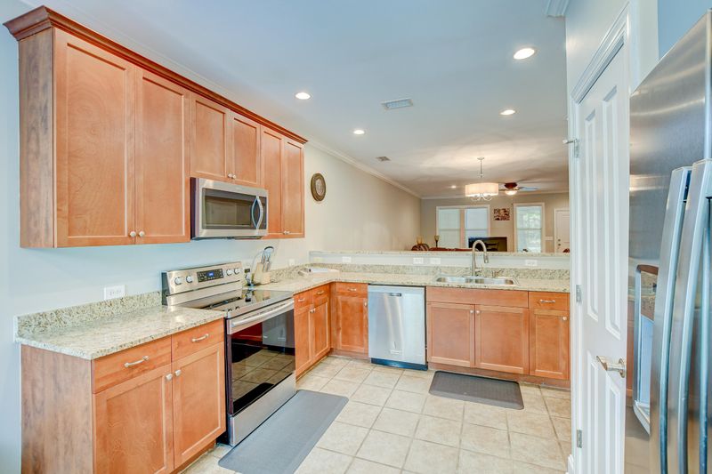 8389 Spring Farm Gate, Charleston, SC 29418
