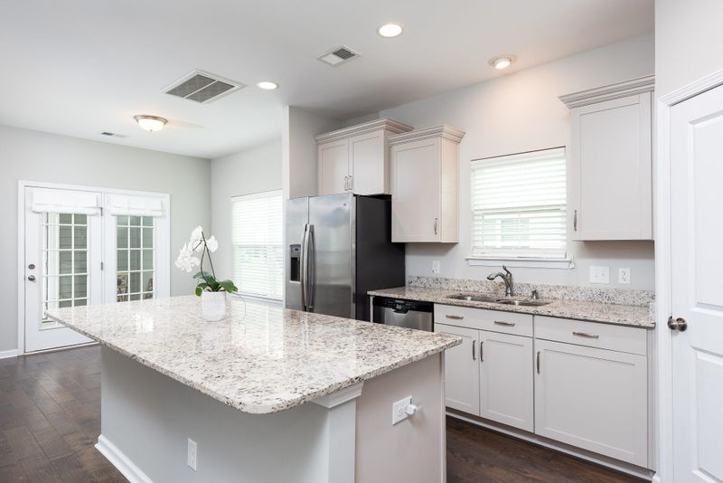 2414 Lilytree Dr, Charleston, SC 29414