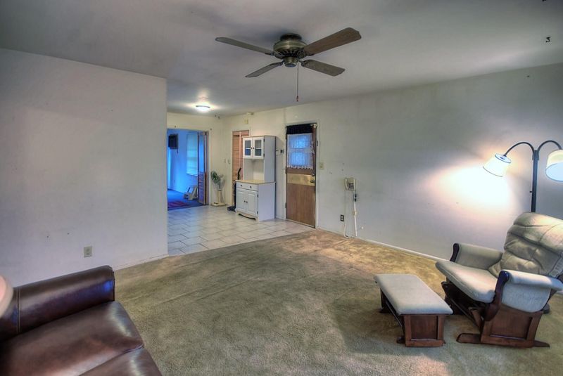 12 Plainfield Ave, Goose Creek, SC 29445