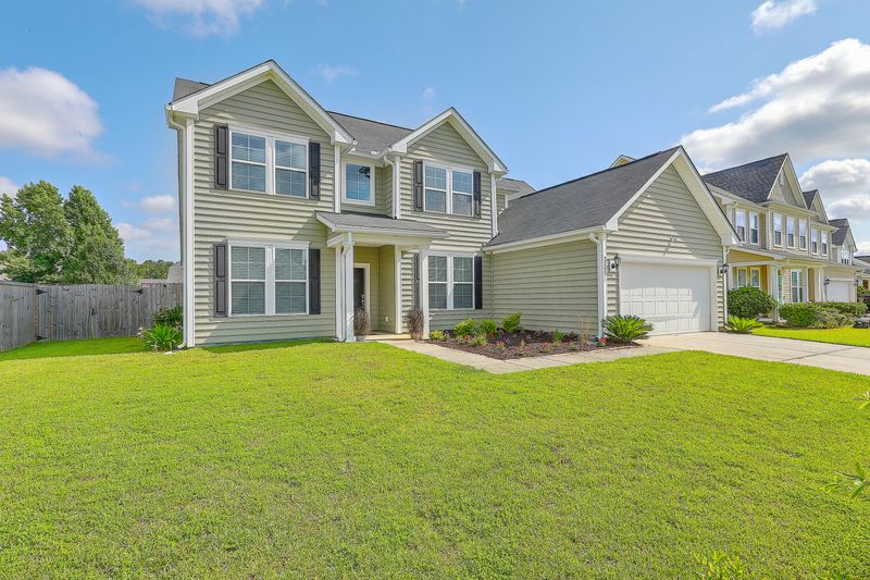 2205 Pimlico Dr, Ridgeville, SC 29472