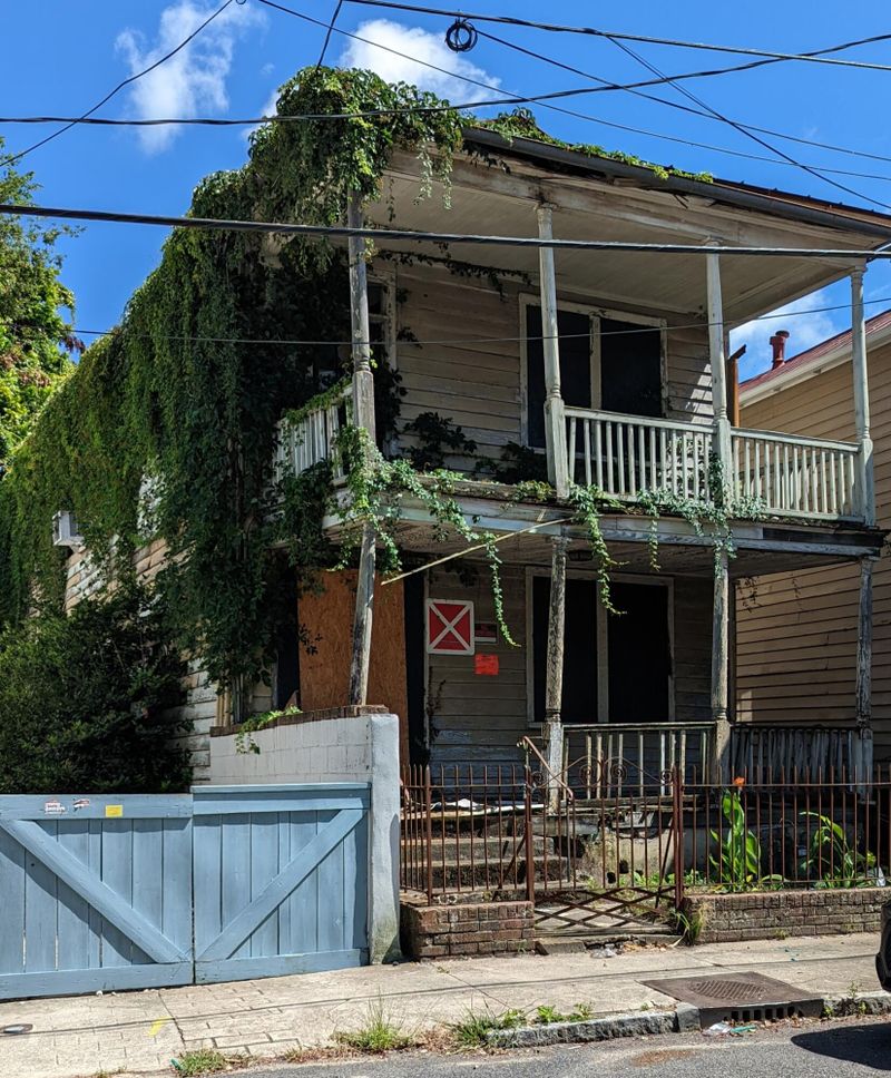 65 South St, Charleston, SC 29403