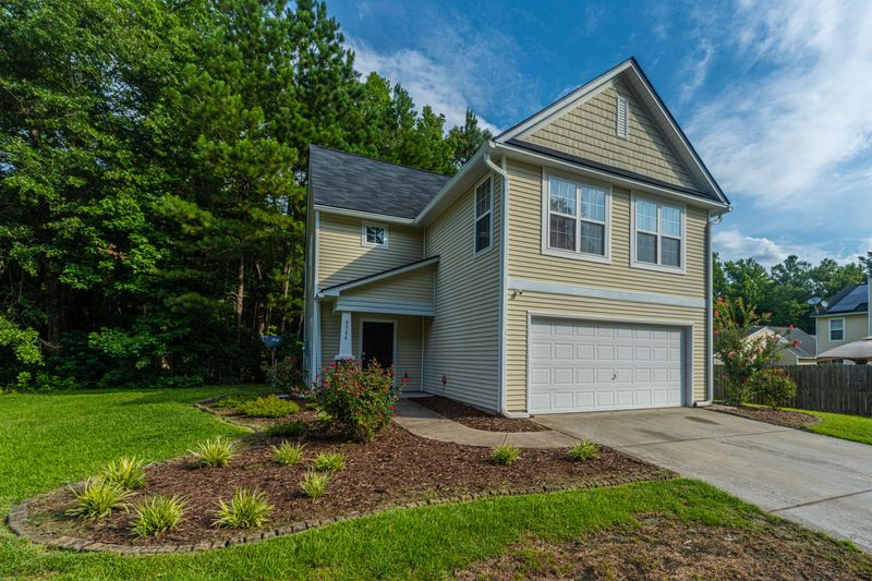 3506 Galaxy Rd, Ladson, SC 29456