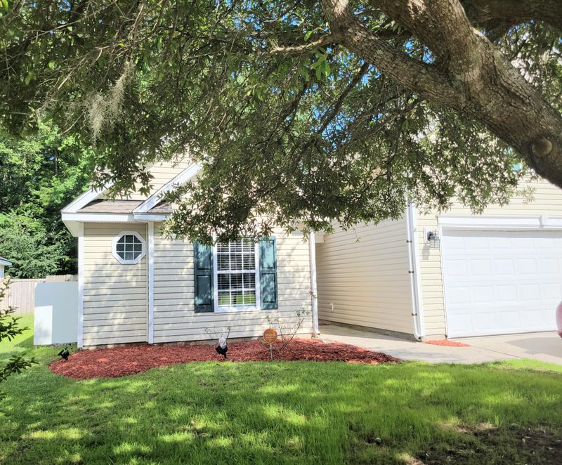 107 Arbor Oaks Dr, Summerville, SC 29485