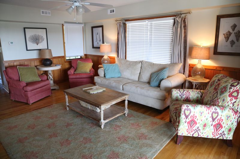 3609 Yacht Club Rd, Edisto Beach, SC 29438