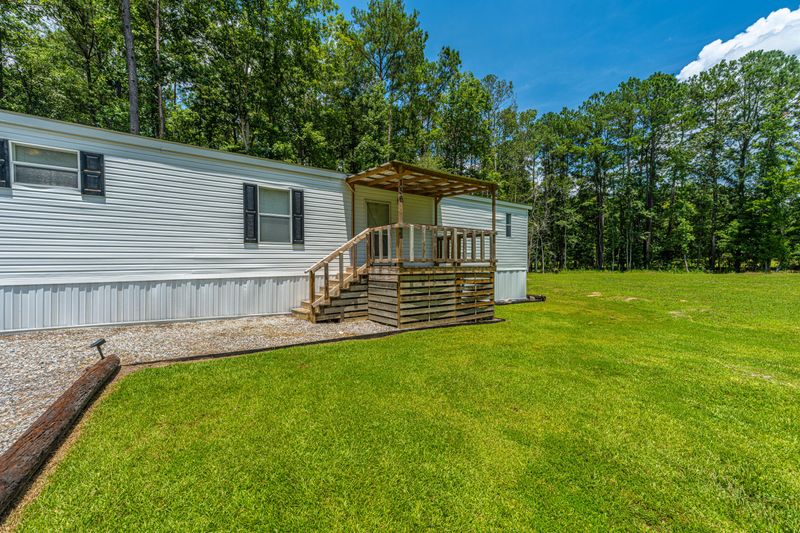 156 Summerset Ln, Summerville, SC 29483
