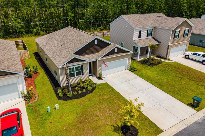 376 Bering Ln, Summerville, SC 29486