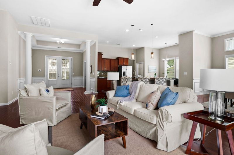 2409 Hummingbird Ln, Summerville, SC 29483