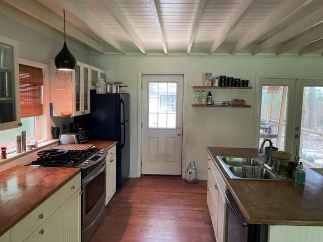 1715 River Front Dr, Charleston, SC 29407