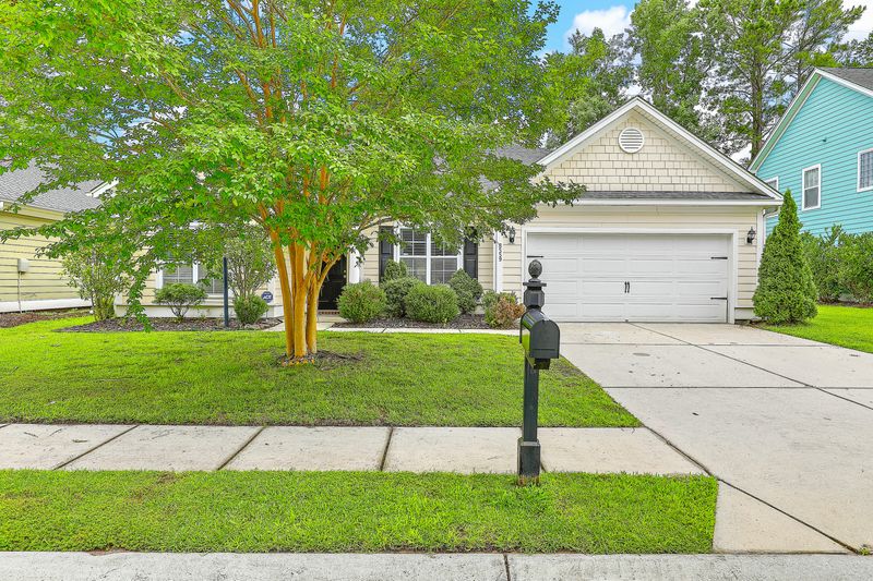 8559 Royal Palms Ln, North Charleston, SC 29420