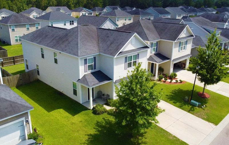 1613 Eider Down Dr, Summerville, SC 29483