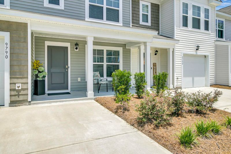 9790 Transplanter Cir, Ladson, SC 29456