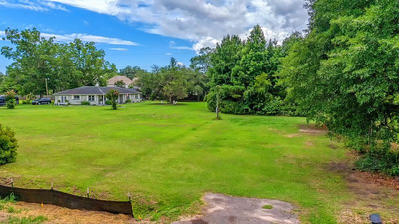1065 Theodore Rd, Mount Pleasant, SC 29429