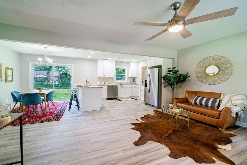102 Peake Ln, Summerville, SC 29485