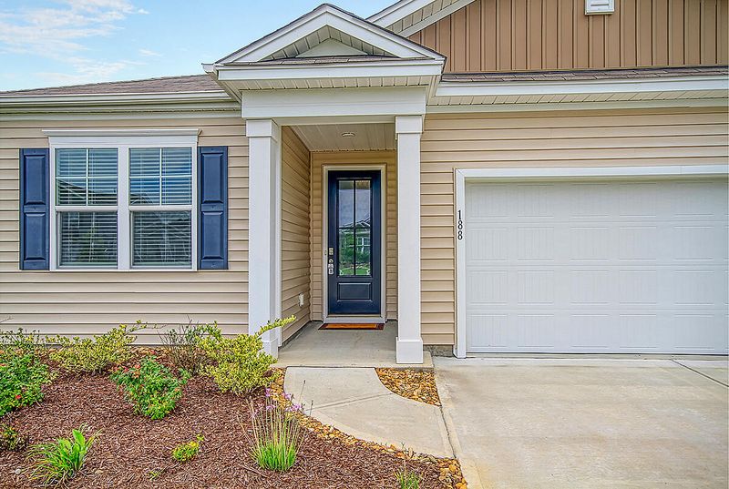 188 Greenwich Dr, Summerville, SC 29486