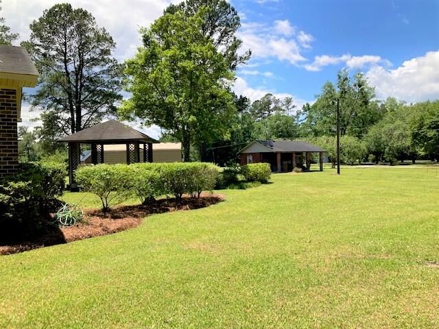158 Sarah St, Saint George, SC 29477