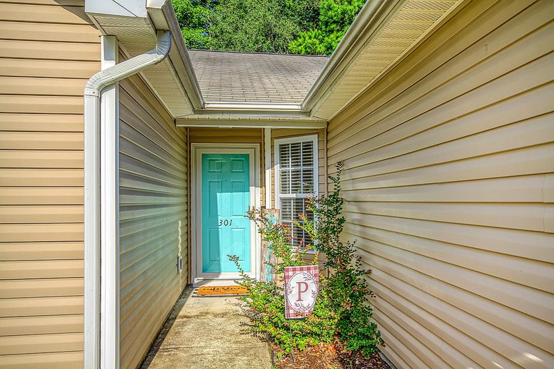 301 Arbor Oaks Dr, Summerville, SC 29485