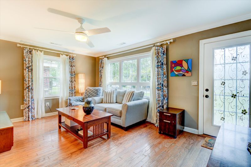 1185 Braddock Ave, North Charleston, SC 29405