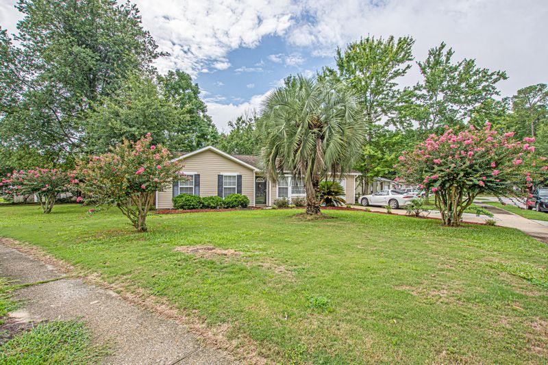 101 Tram Ct, Summerville, SC 29483