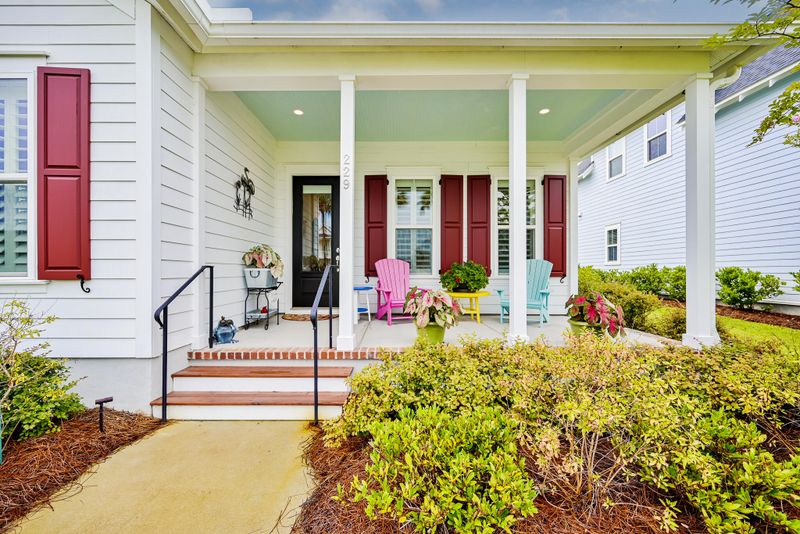 229 Great Lawn Dr, Summerville, SC 29486