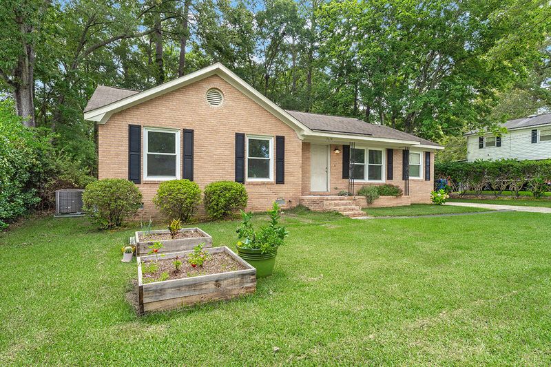 7674 Hillandale Rd, North Charleston, SC 29420