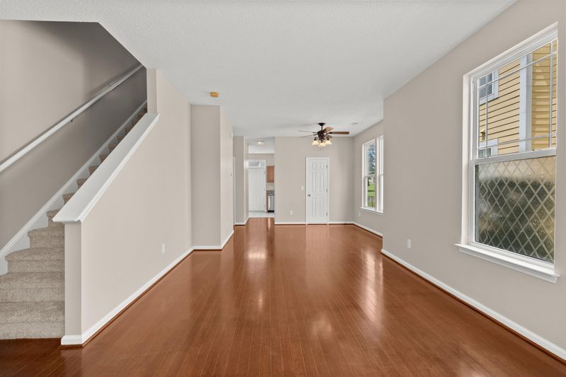 3893 Four Poles Park Dr, North Charleston, SC 29405