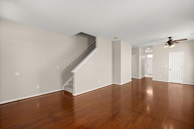 3893 Four Poles Park Dr, North Charleston, SC 29405