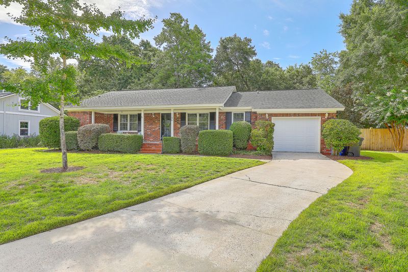 1106 Calm Water Ct, Mount Pleasant, SC 29464