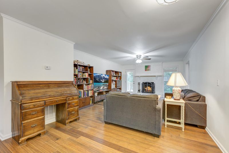 102 Colony Ct, Summerville, SC 29485