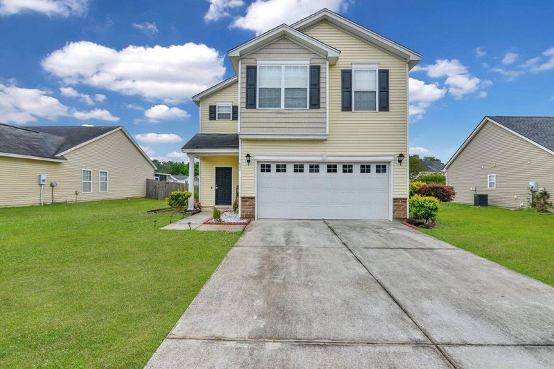 437 Watershed Dr, Goose Creek, SC 29445