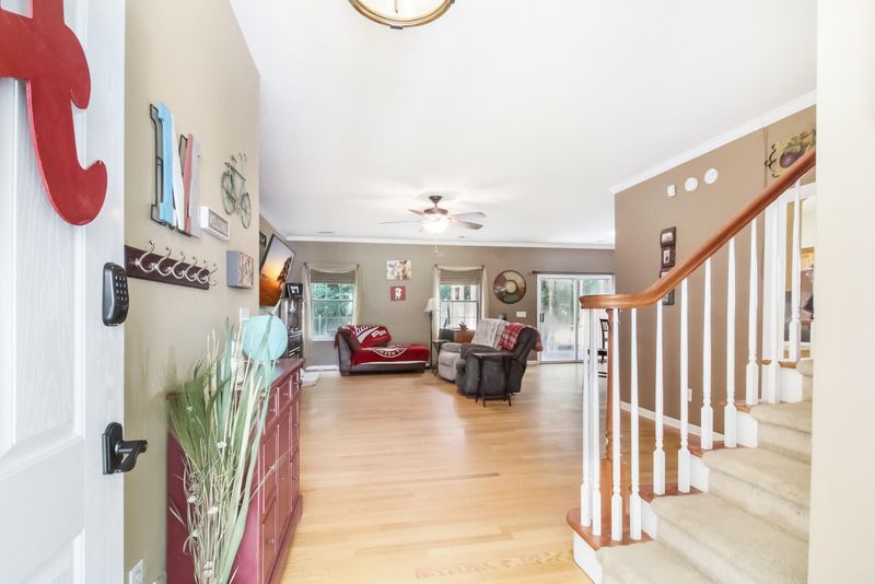 125 Chatfield Cir, Goose Creek, SC 29445
