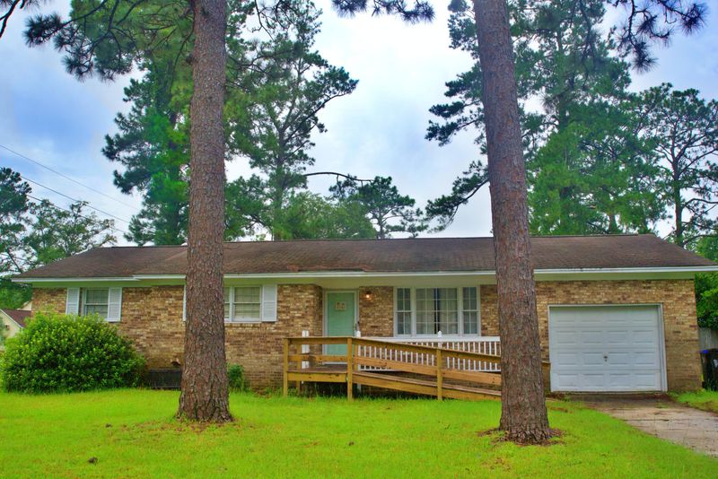 100 Jackson St, Summerville, SC 29483