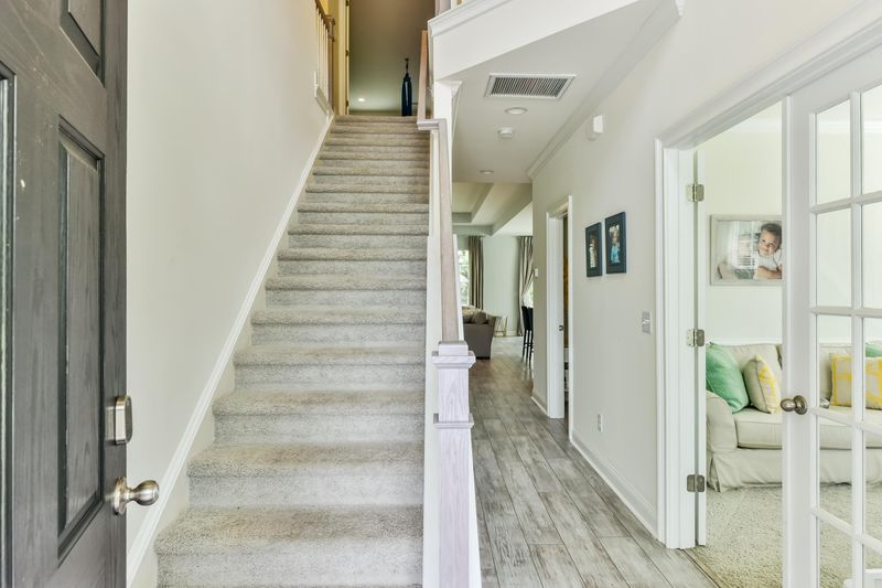 554 Saltgrass Pointe Dr, Charleston, SC 29412