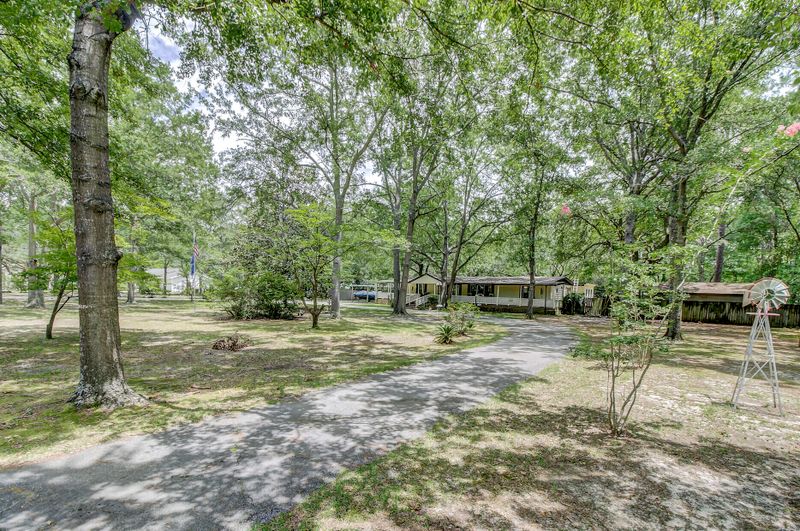 348 Compton Dr, Moncks Corner, SC 29461