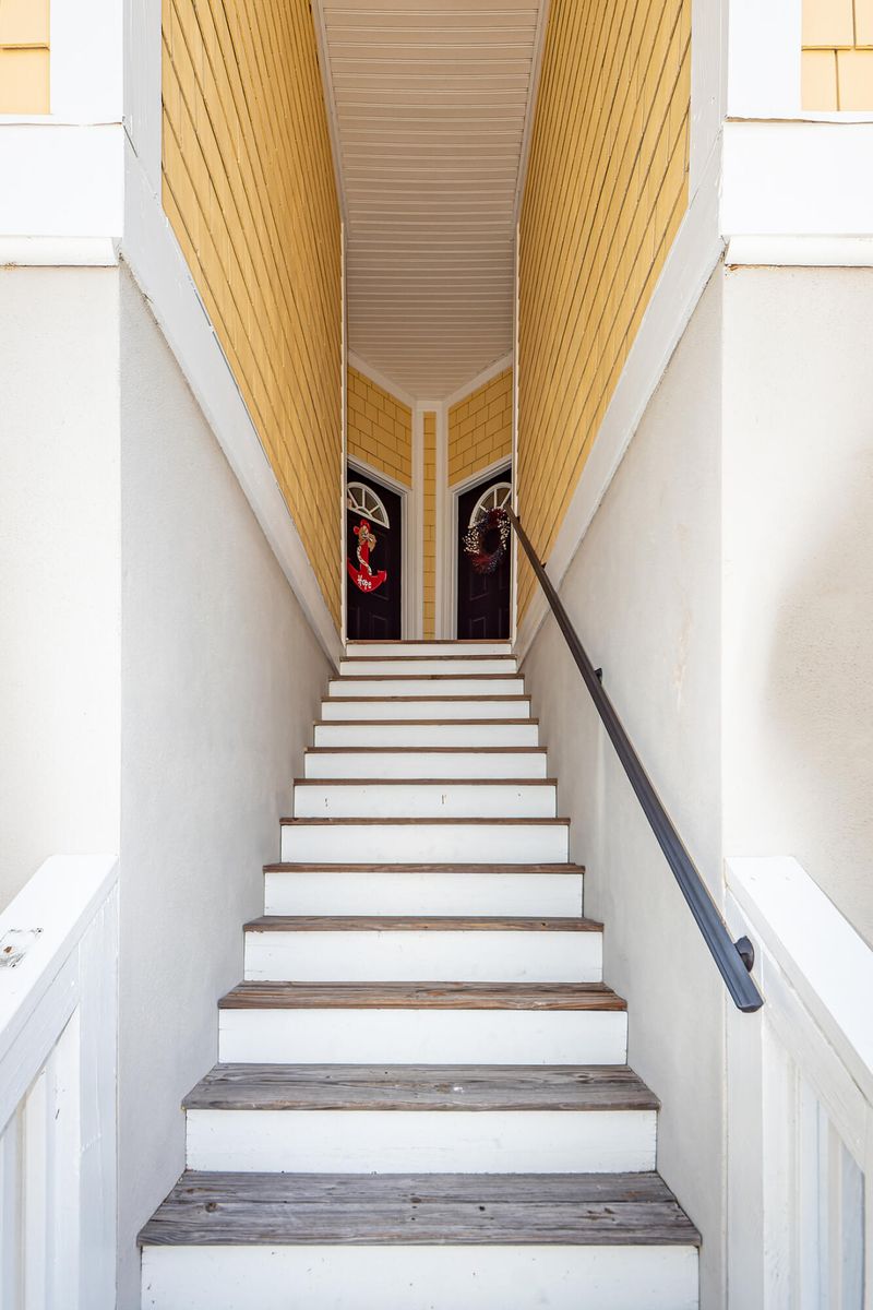 100 W 2nd St #100, Folly Beach, SC 29439