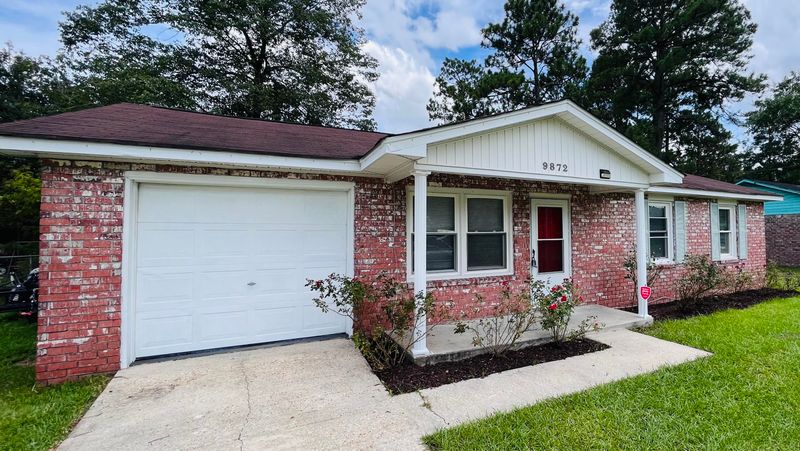 9872 Berrywood Dr, Ladson, SC 29456