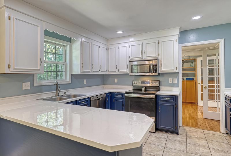 104 Haleswood Cir, Goose Creek, SC 29445