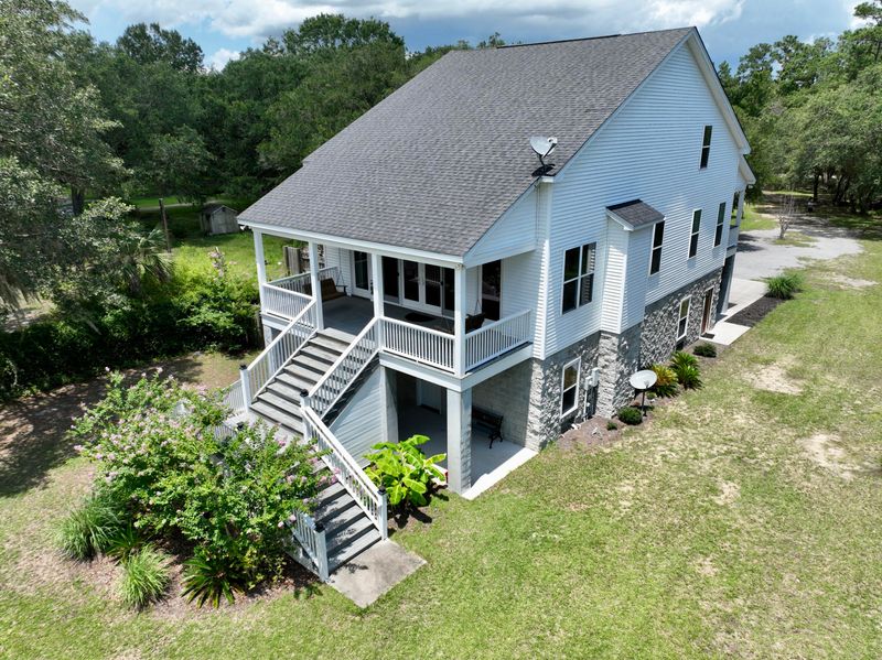 4555 Smoak Rd, Meggett, SC 29449