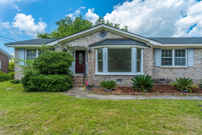 4352 Helene Dr, Charleston, SC 29418