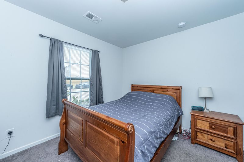 176 Brittondale Rd, Summerville, SC 29485