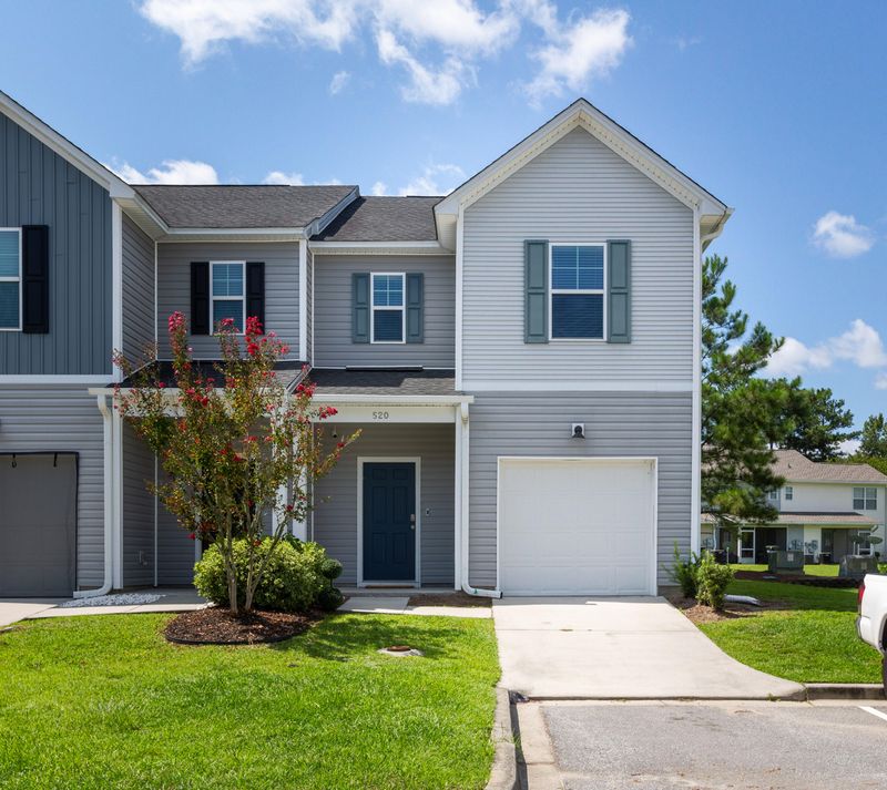 520 Truman Dr, Goose Creek, SC 29445