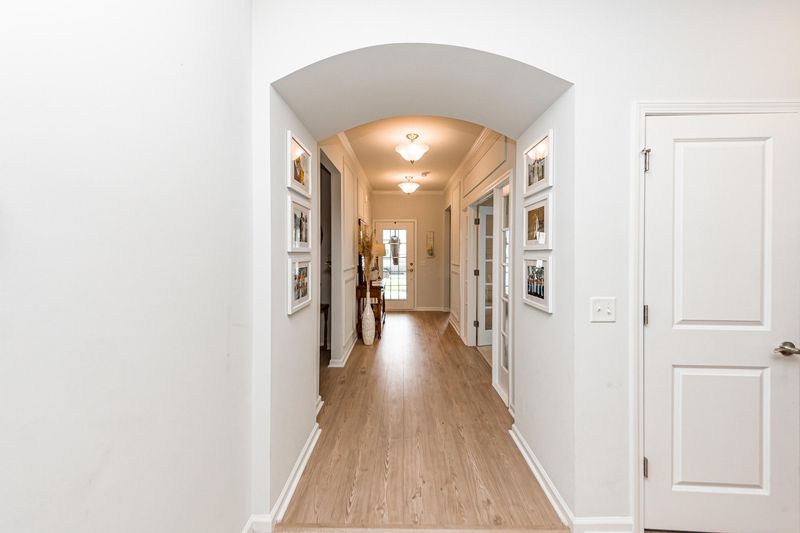 6135 Wilkes Pond Dr, Hollywood, SC 29449