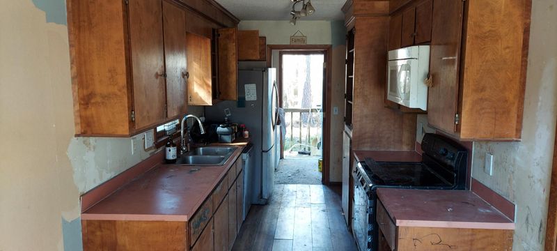 121 Durham Dr, Goose Creek, SC 29445