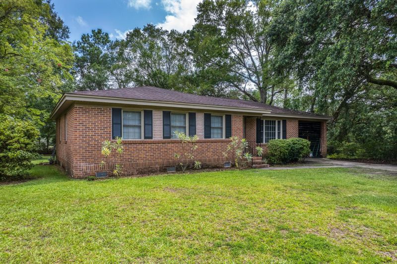 1935 Culver Ave, Charleston, SC 29407