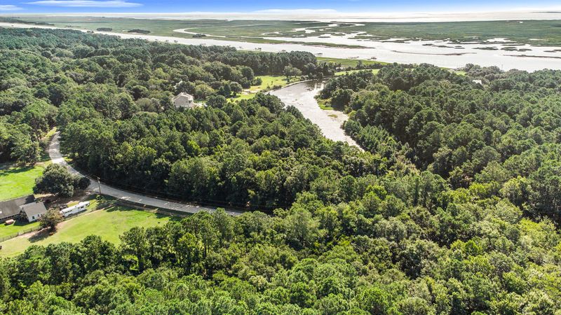 6167 Rudder Ln, Awendaw, SC 29429