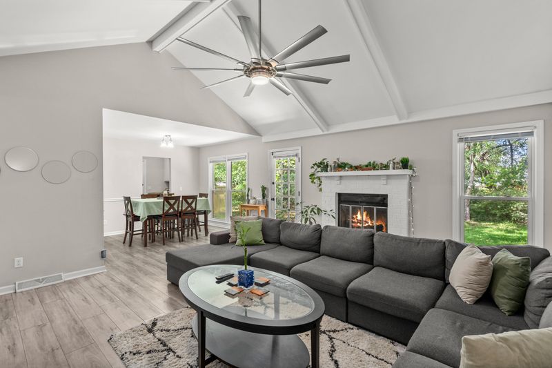2534 Longbranch Dr, Charleston, SC 29414