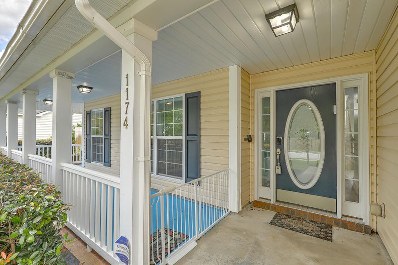 1174 Hazymist Ln, Johns Island, SC 29455