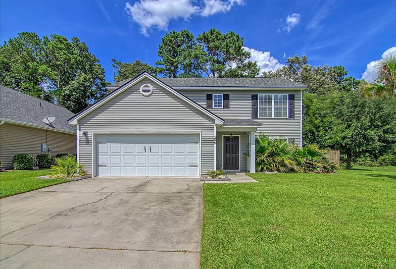 290 Clayburne Dr, Goose Creek, SC 29445