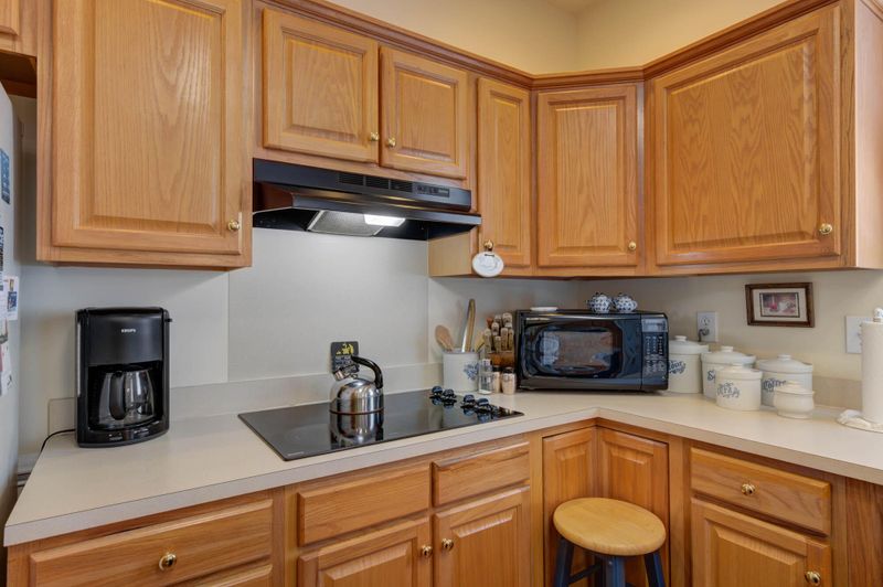 2400 Tuscany Dr, North Charleston, SC 29406