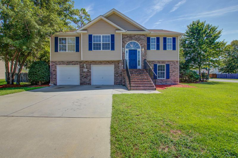 525 Rosings Dr, Summerville, SC 29486