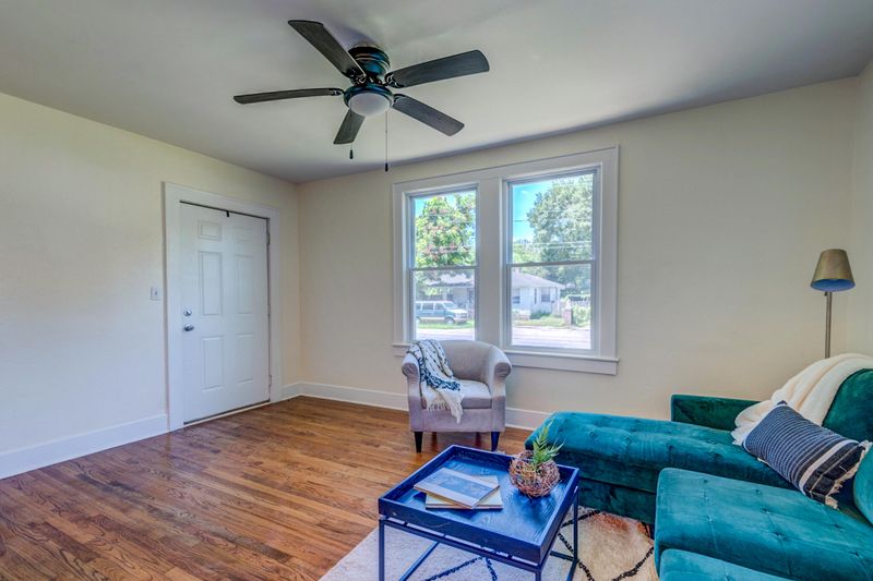 2617 Woodlawn Ave, North Charleston, SC 29405